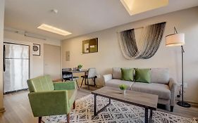 Frontdesk Vue At 3Rd St Apts Downtown Louisville